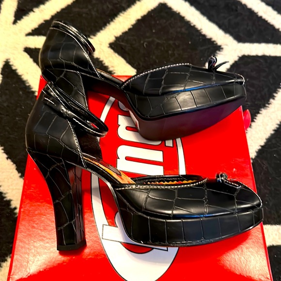 Vintage Bongo Bow Peep platform 9 black - Picture 1 of 7